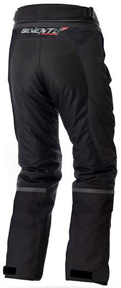 SEVENTY Pantalón SD-PT1S Cortos Negro